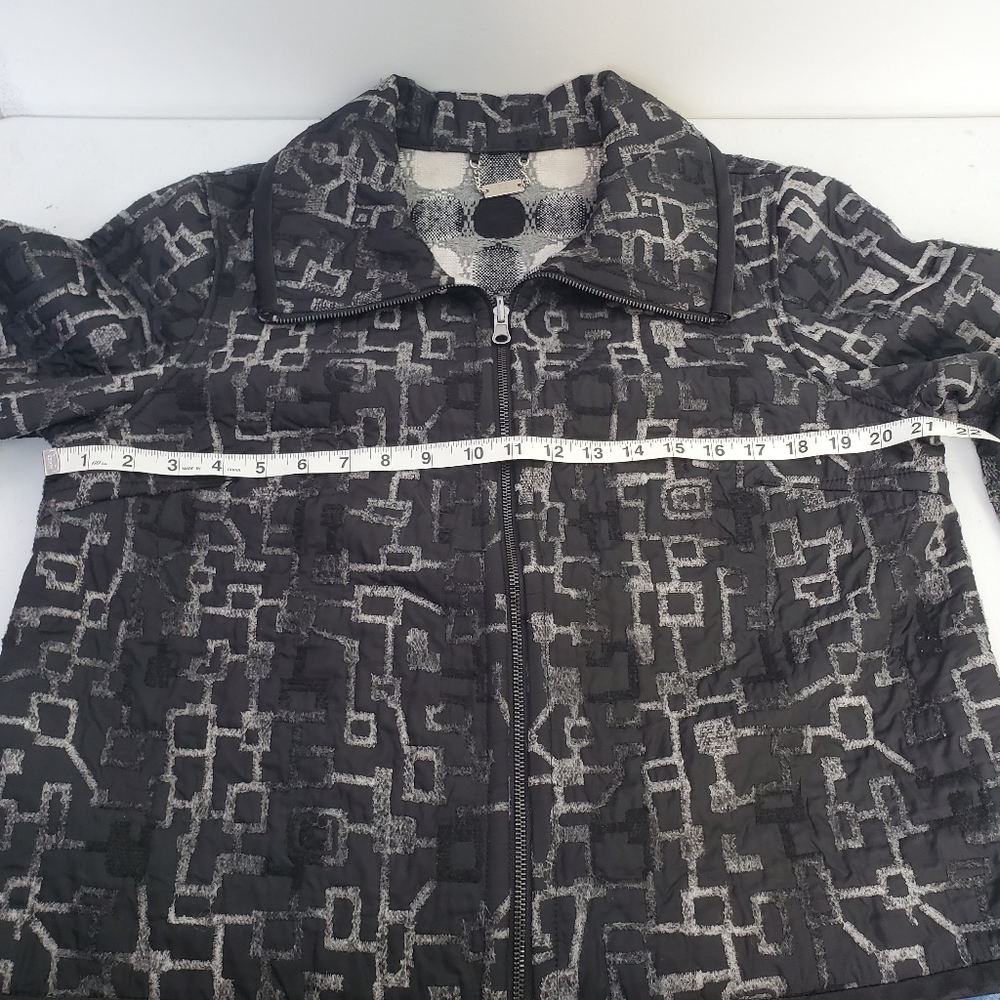 Due Per Due Light Quilted Jacket - Picture 4 of 5